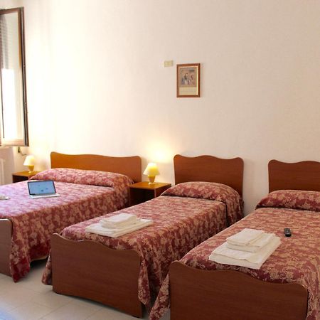 Albergo Del Santuario Santa Maria di Leuca Kültér fotó